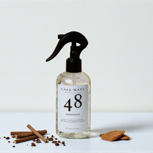 Aromatizante Textil 48 – Incienso, Cedro & Tonka
